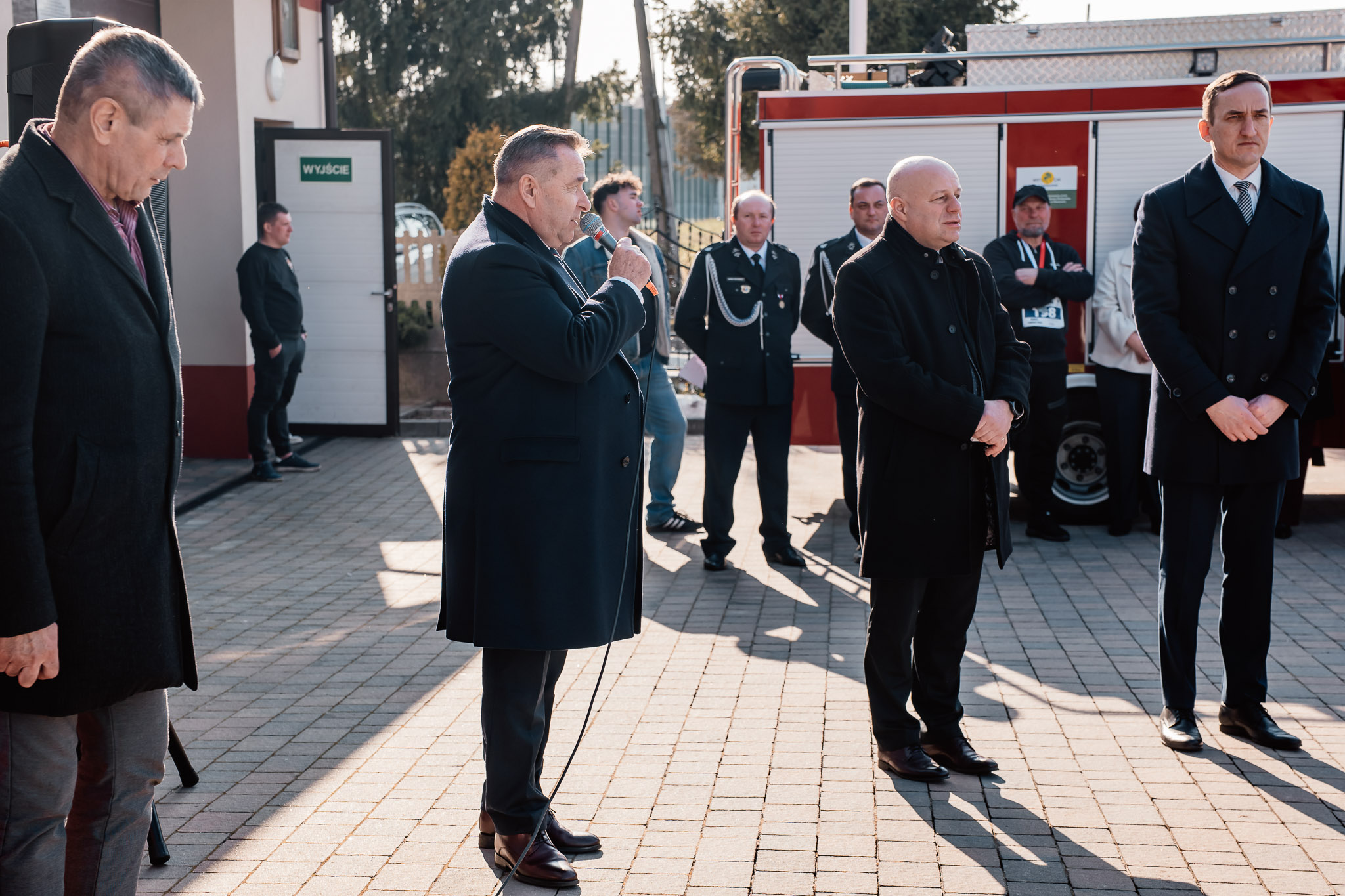 644556596 1347783427377045 155958168230697538 N