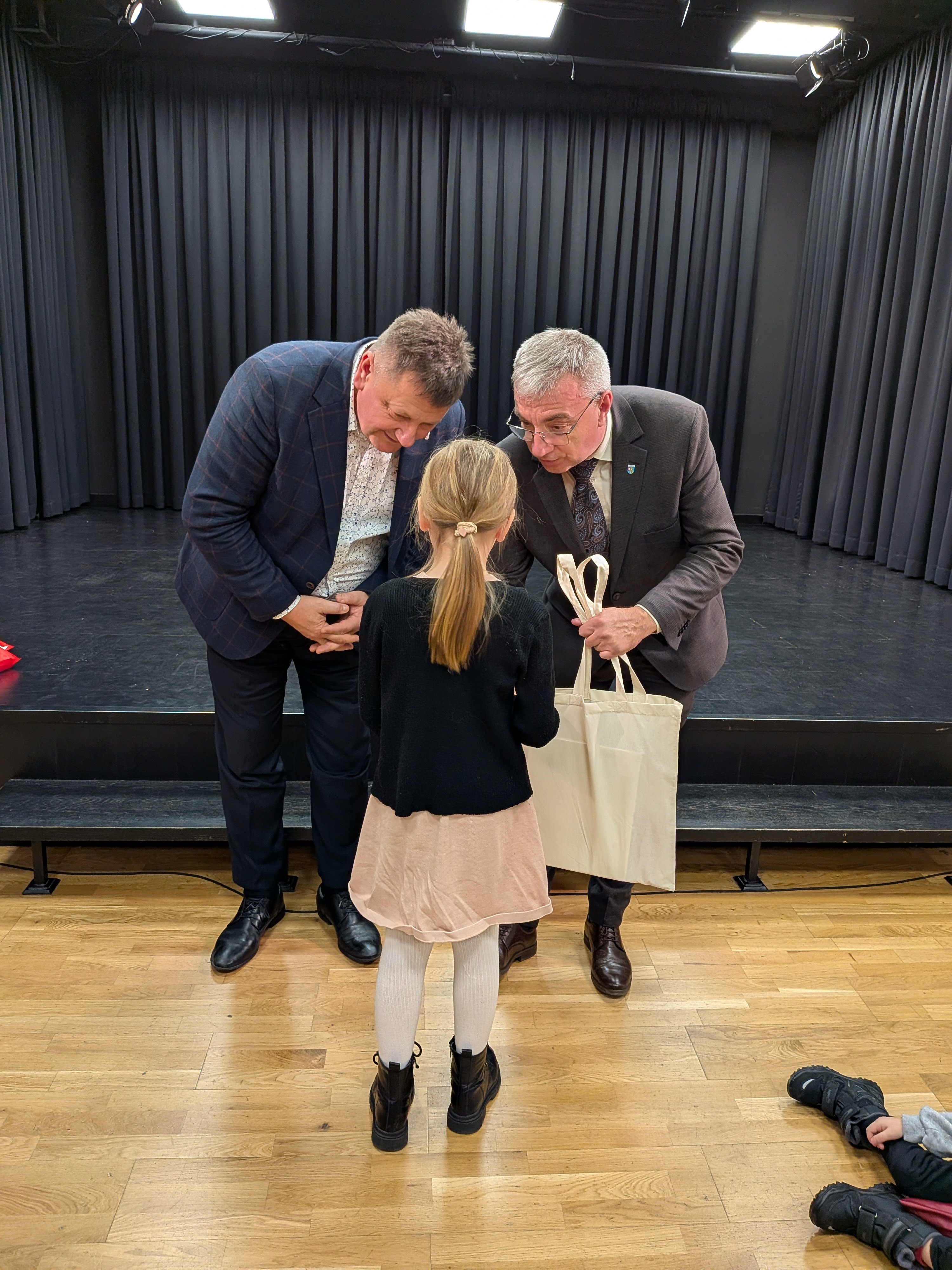 PXL 20251204 094250158.MP