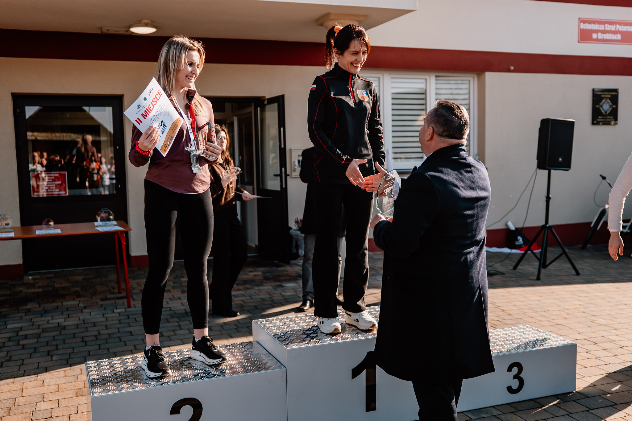 645476933 1347780520710669 8381265854392288642 N