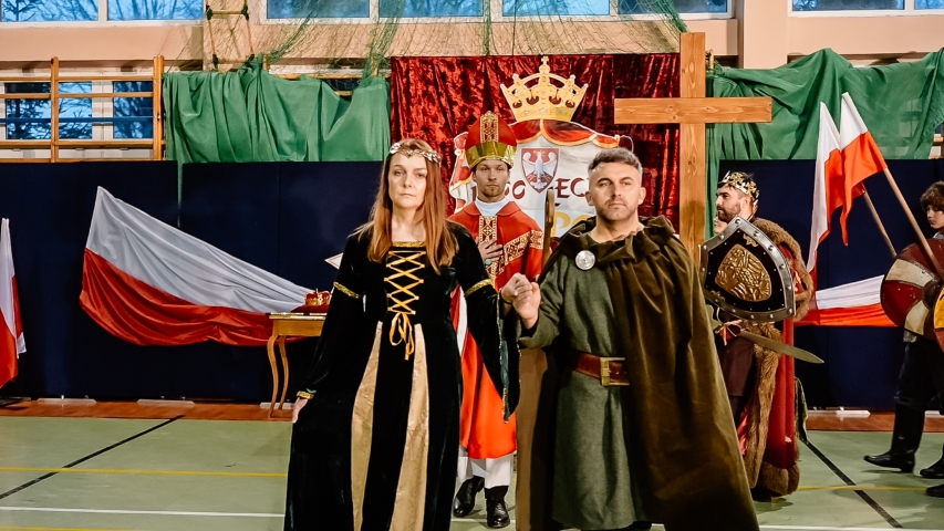 11 Listopada 2025 98