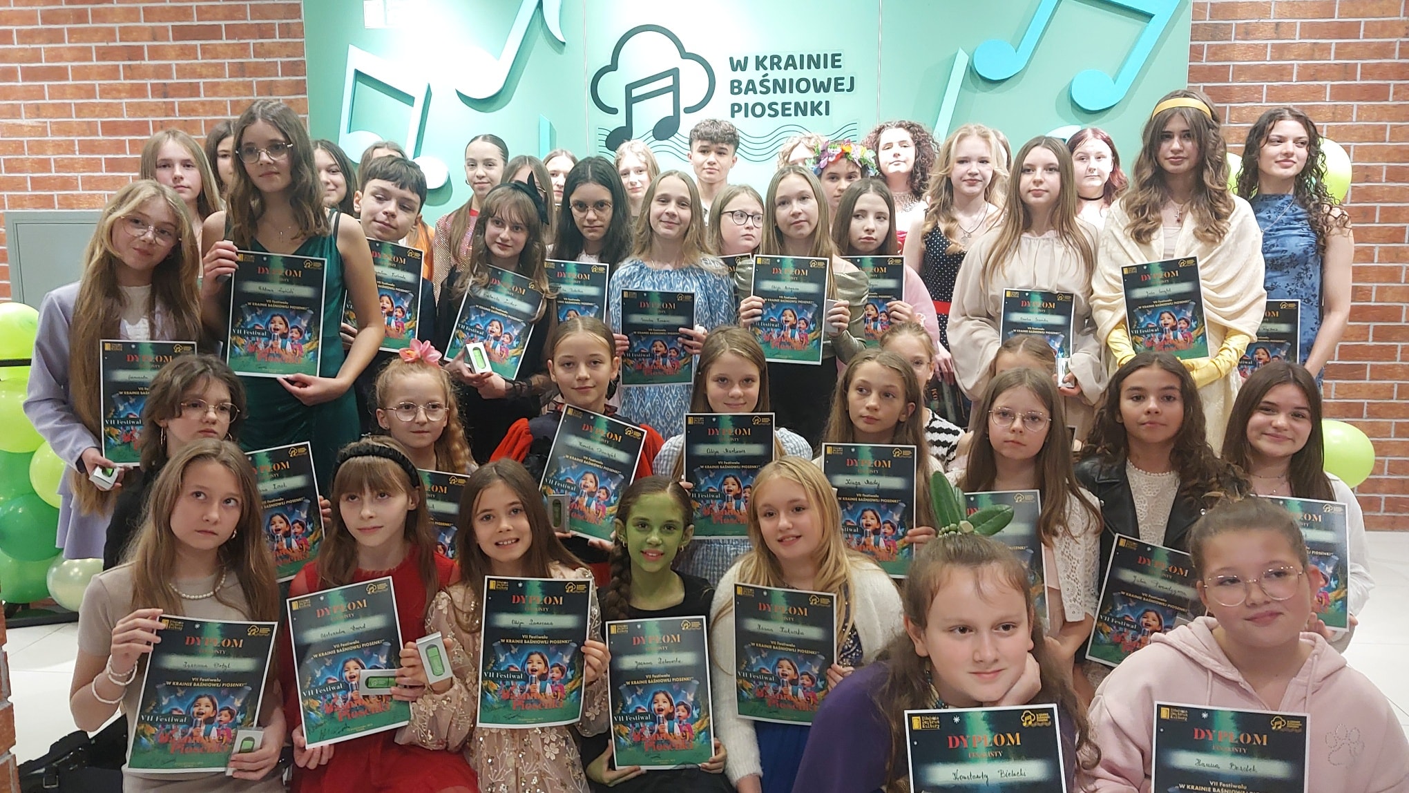 568645868 122157210884751817 5531504832837939985 N