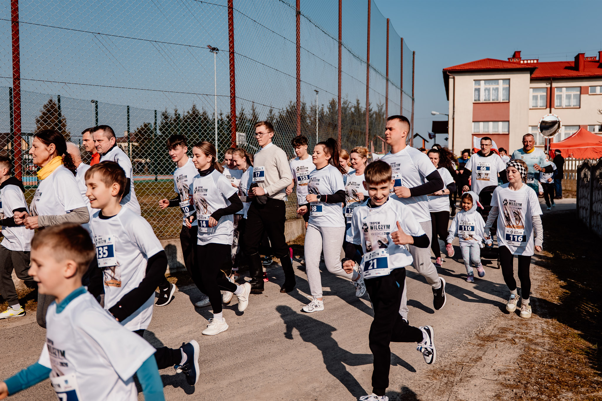 645883954 1347770377378350 2790742784754611840 N