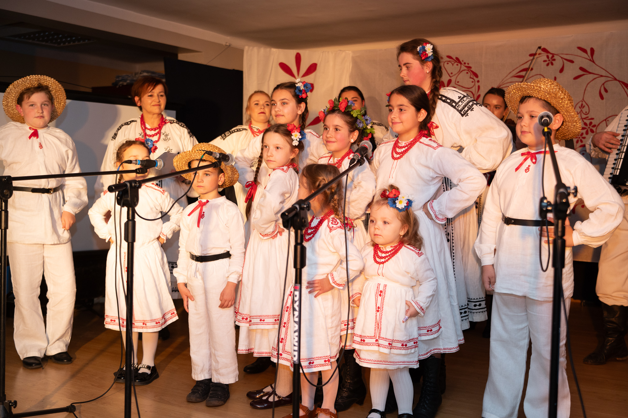 514274376 1237288438426545 3439553283376155928 N