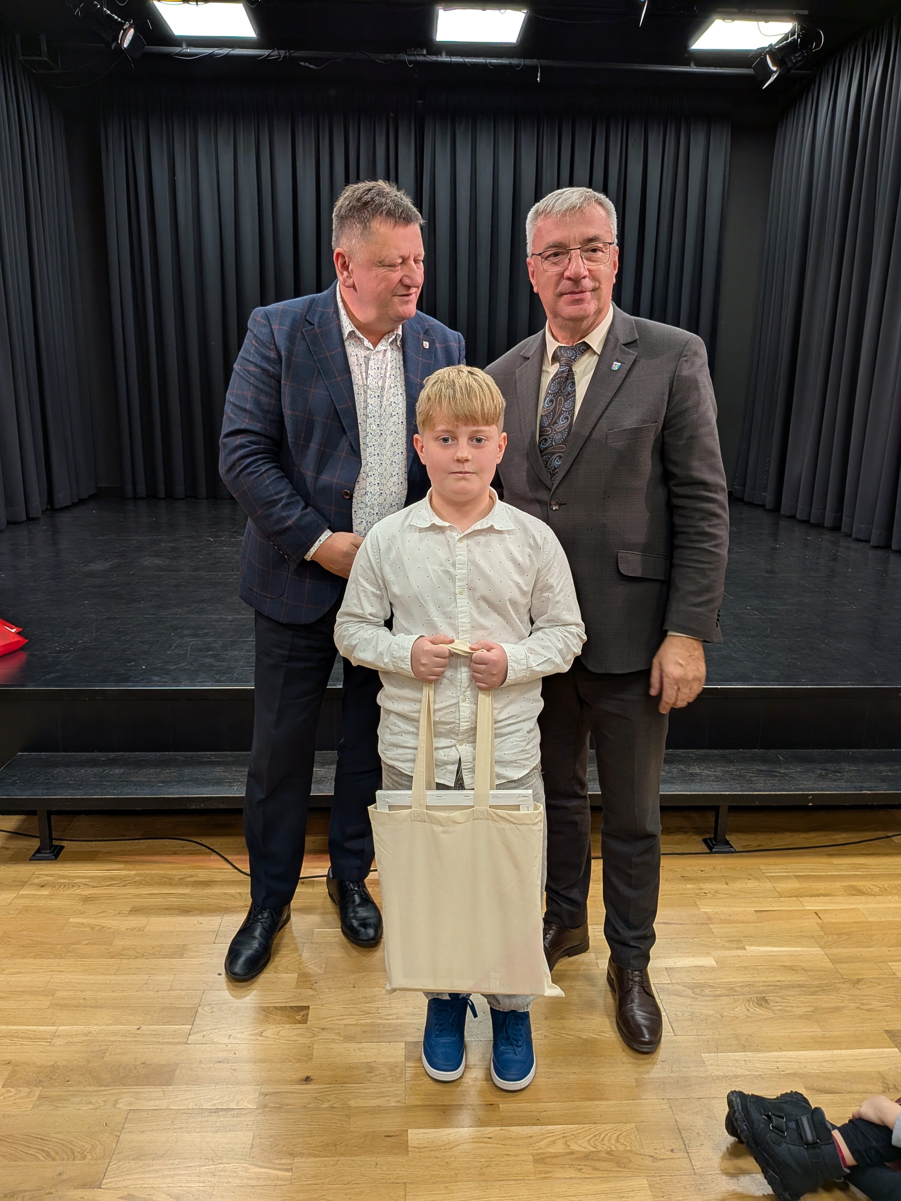 PXL 20251204 094343192.MP