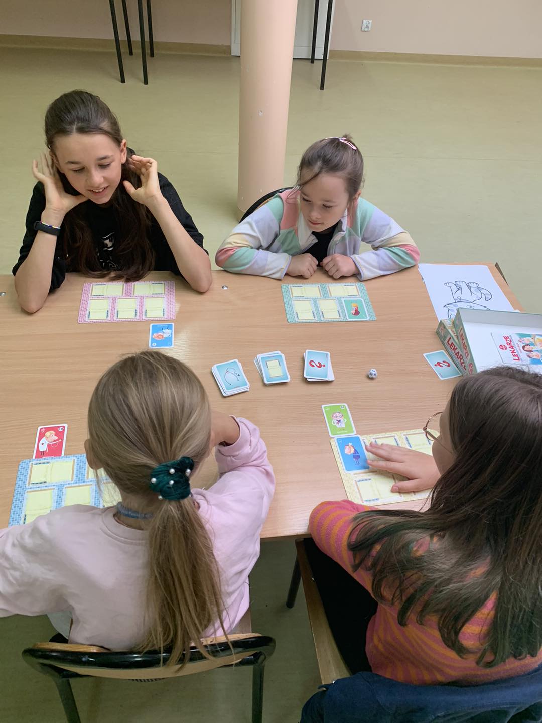 525303449 637087909403609 1380059857993523355 N