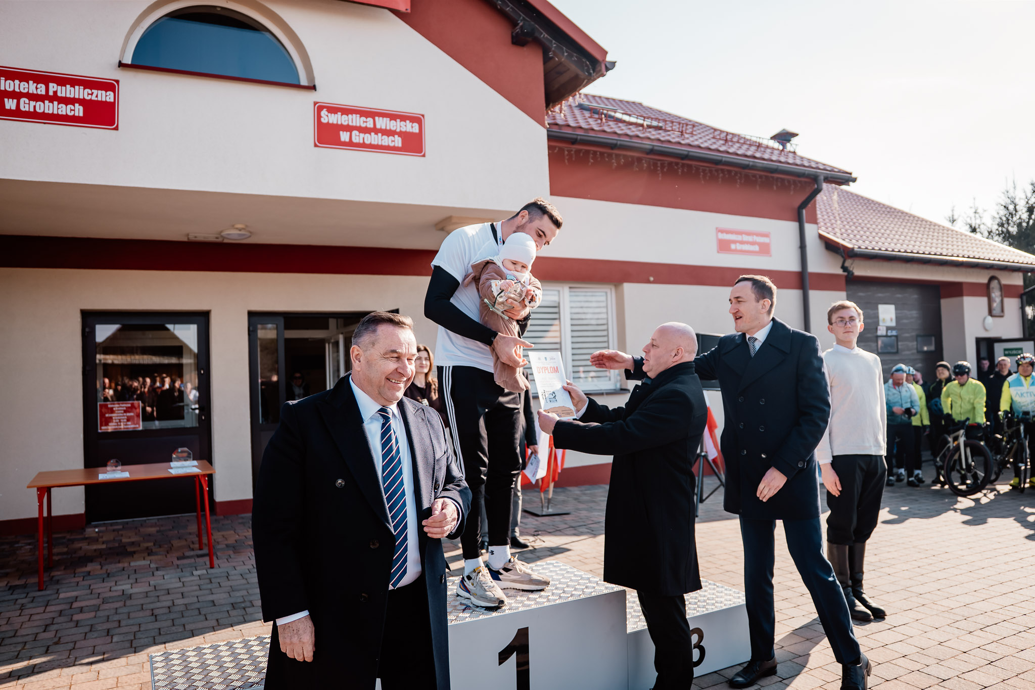 645302909 1347781487377239 1907295866517811212 N