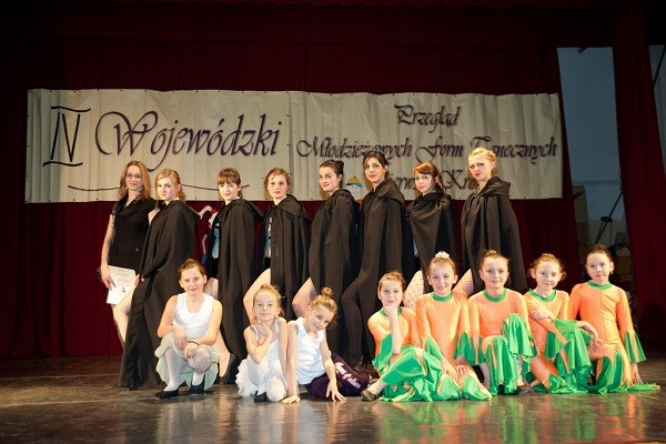 Sardian na wojewódzkim przegladzie zespołów tanecznych