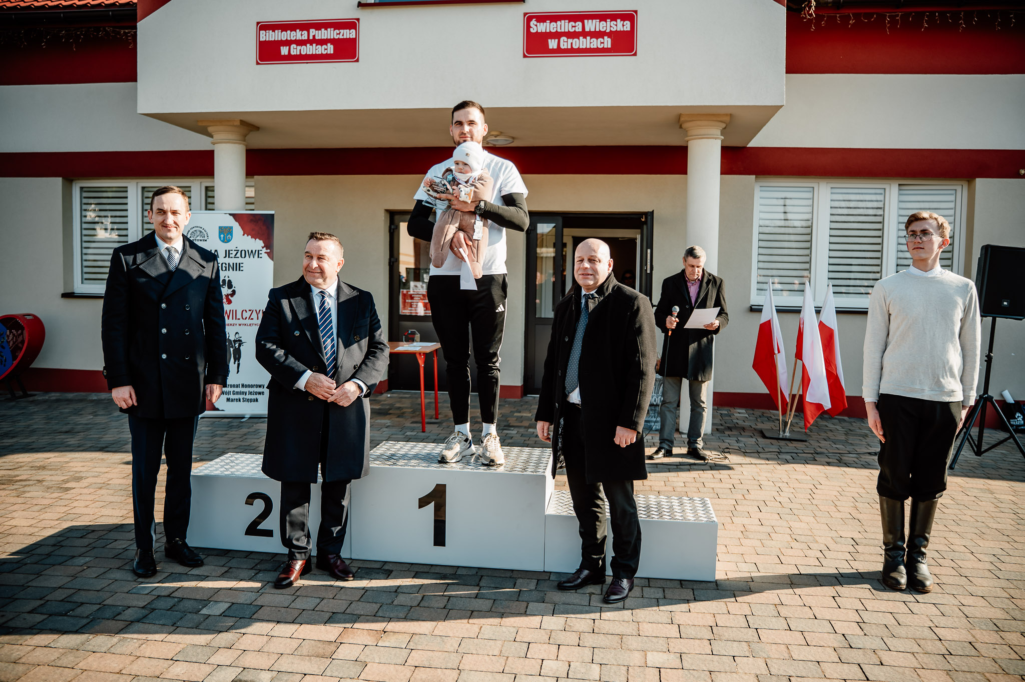 645583185 1347781704043884 261093121779522328 N