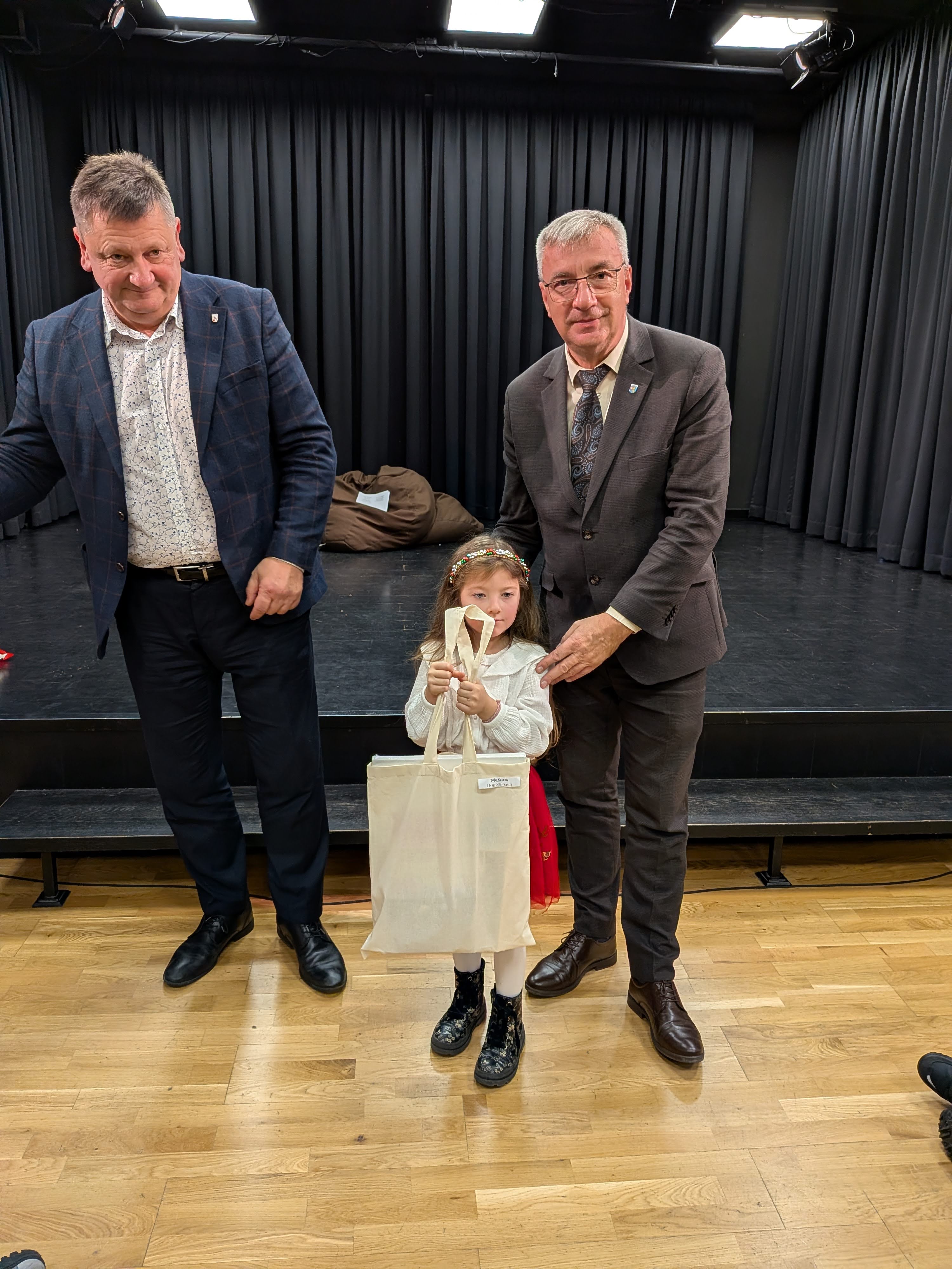 PXL 20251204 093746399