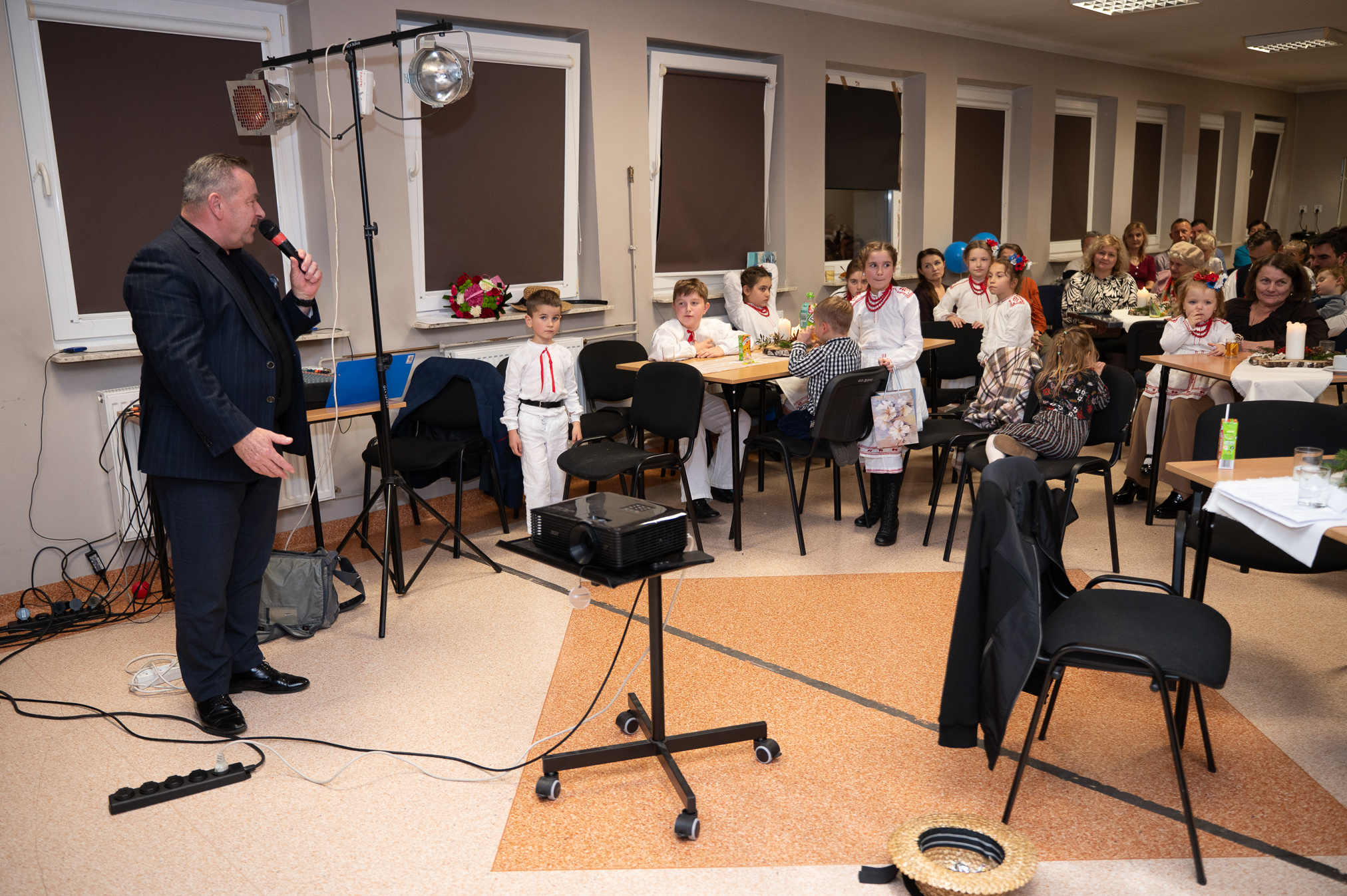 565885991 1237289315093124 7828776568710737433 N