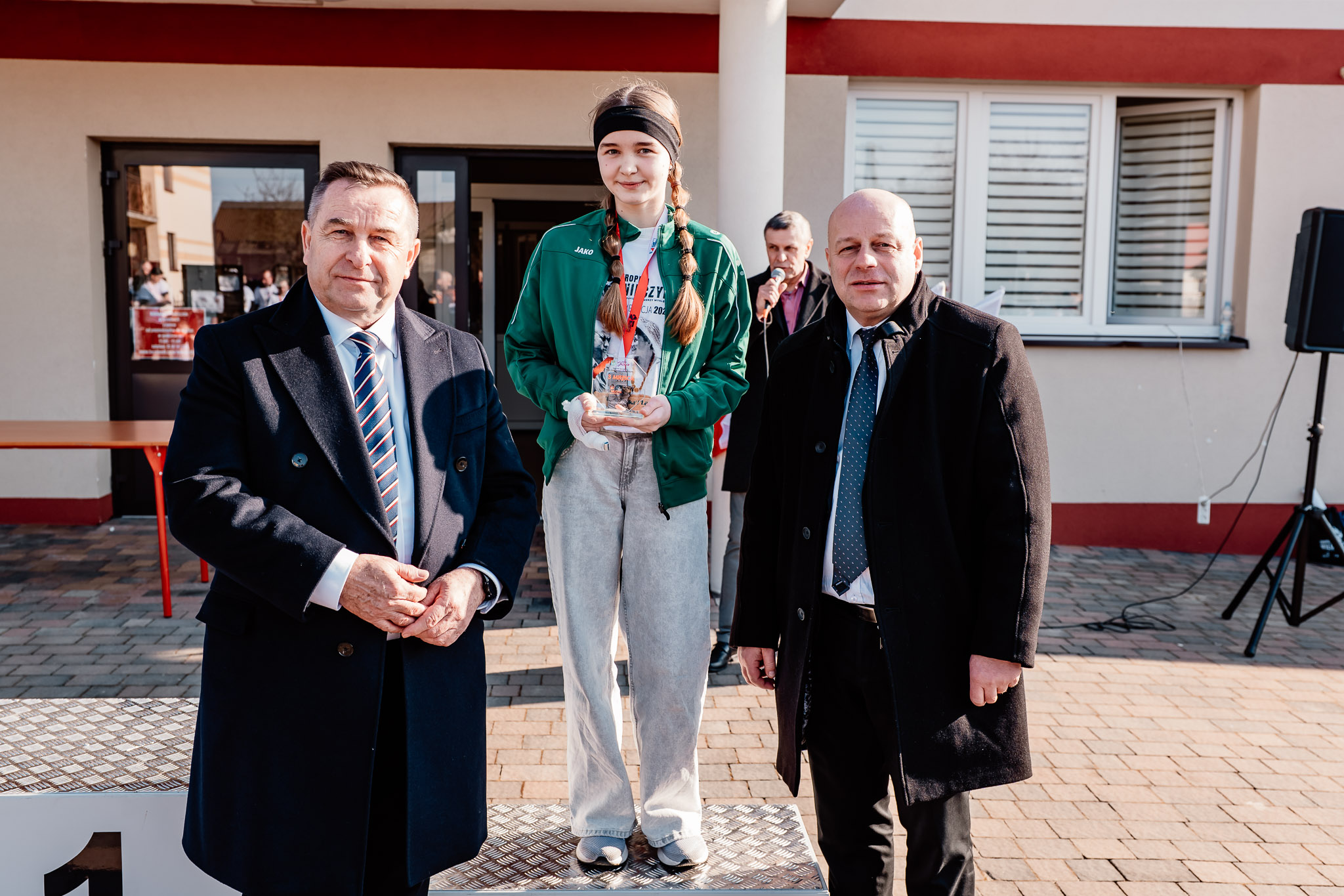 644462194 1347783107377077 1302764458737405762 N