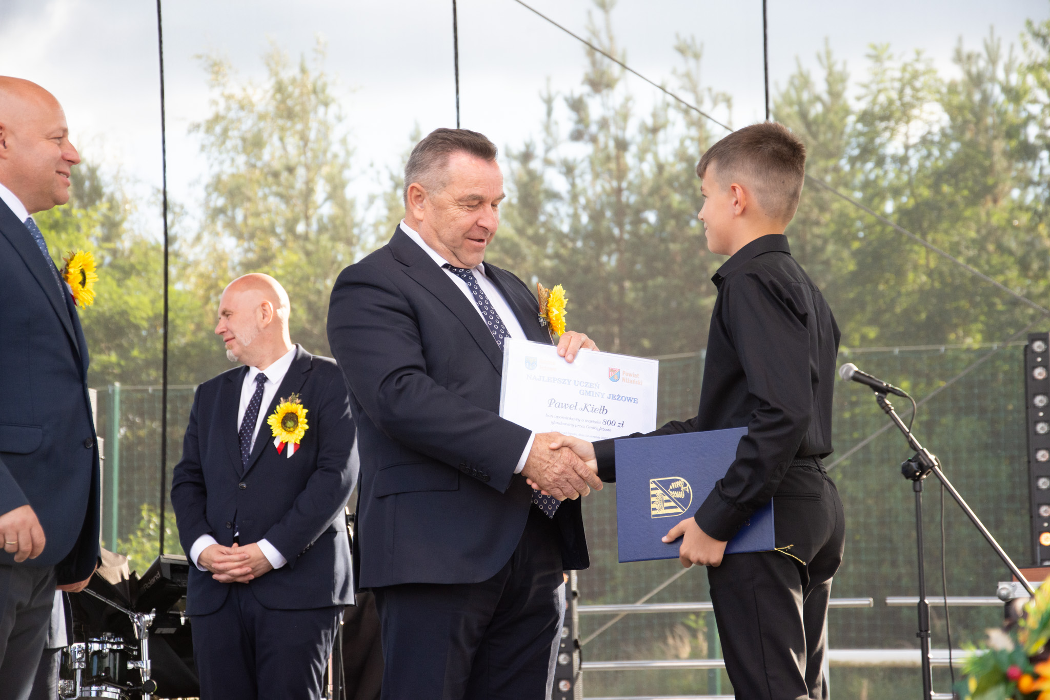 539163550 1189617546526968 4184355139044723396 N