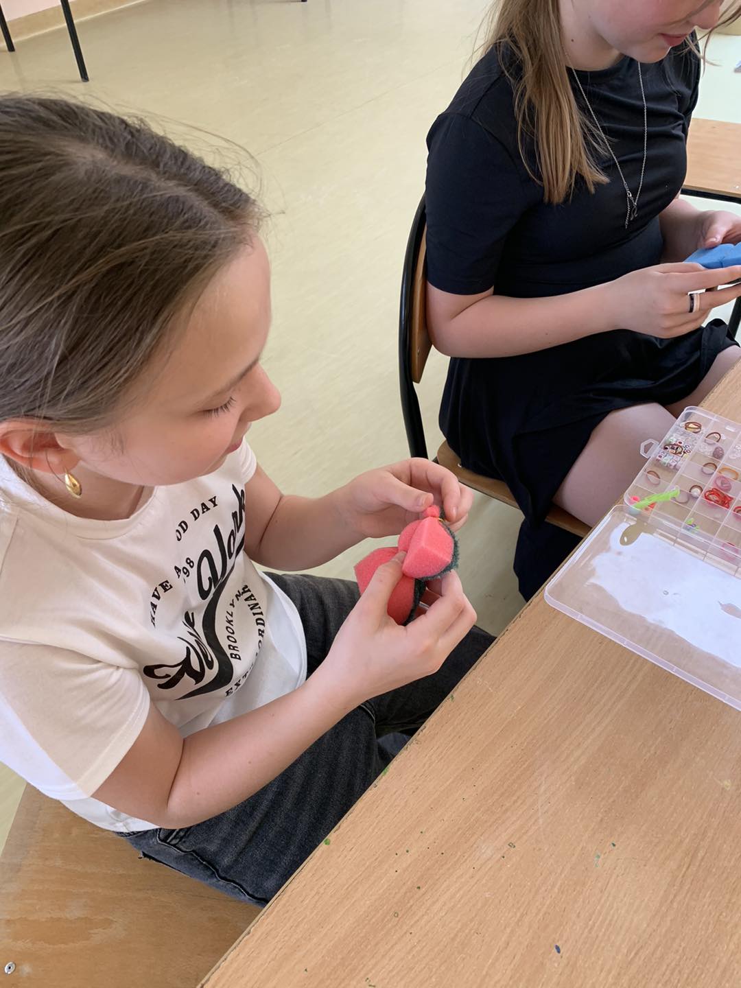 500054703 589475114164889 6706768846331633123 N