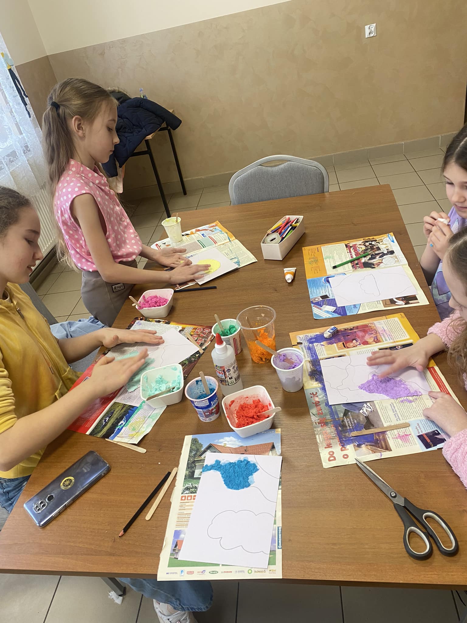 Dzisiaj tworzymy obrazy z chusteczek higienicznych