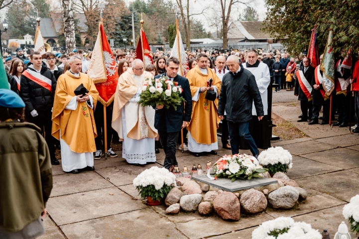 11 Listopada 2025 30