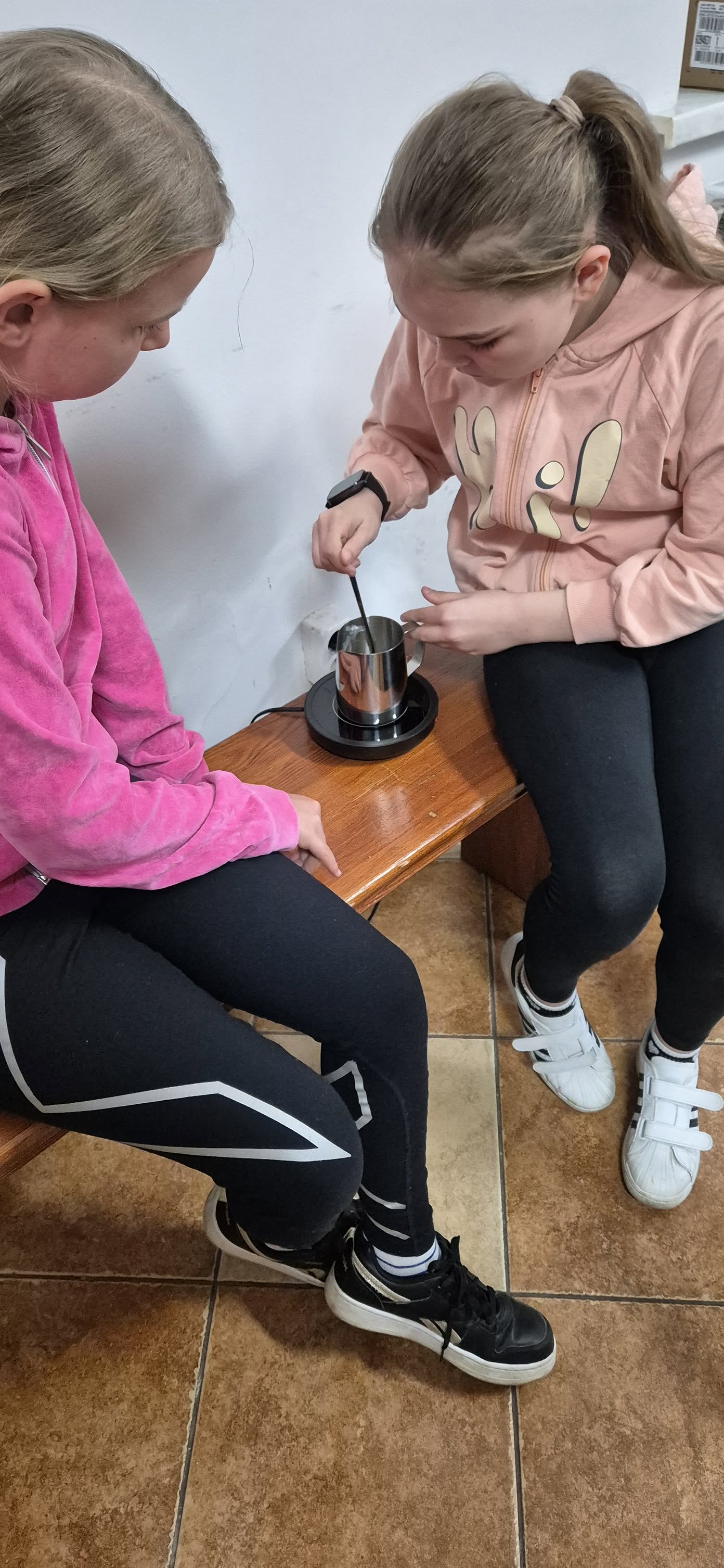 499995024 1085932243575115 8299596383365753935 N