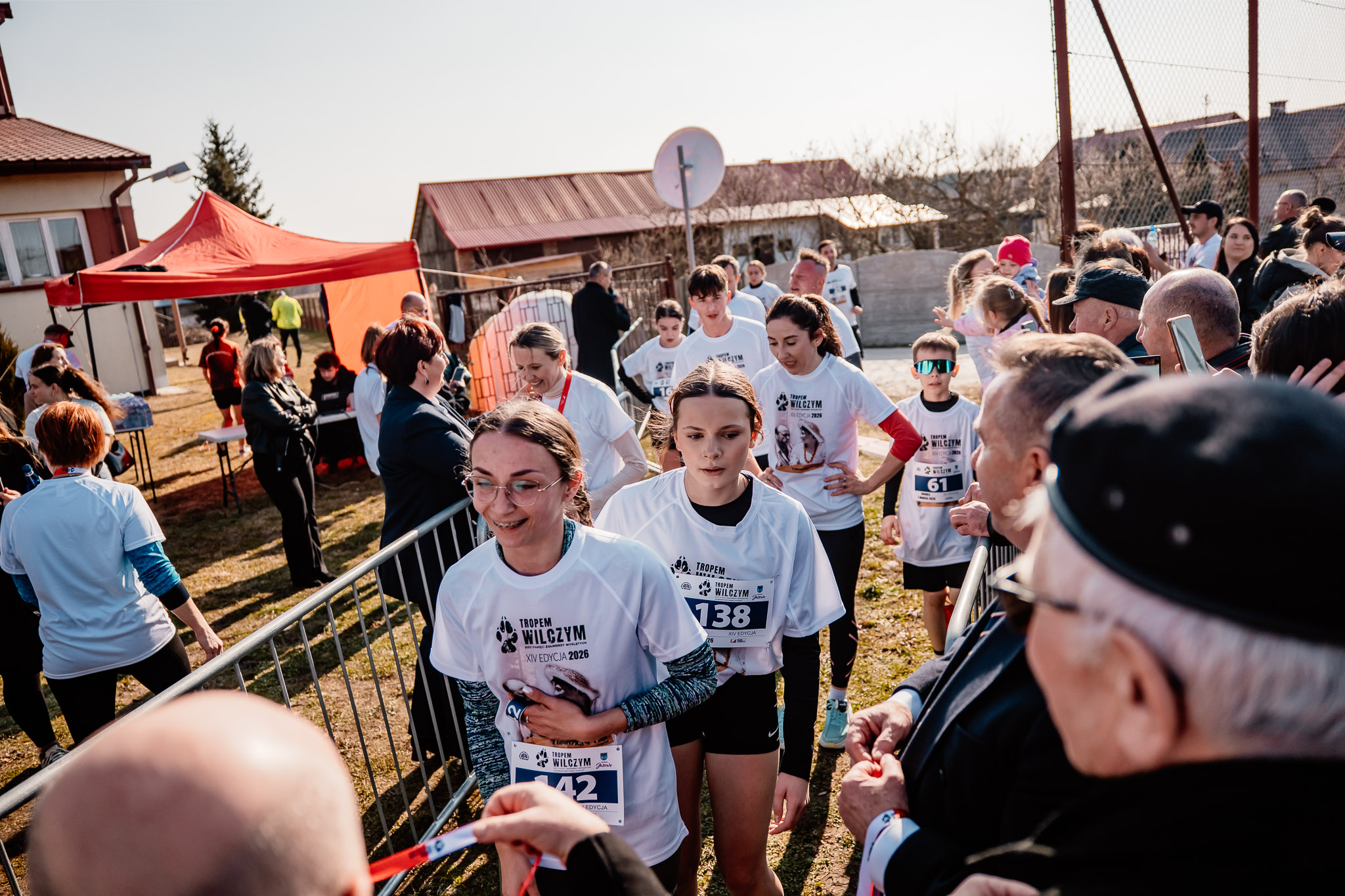 645355404 1347775887377799 4972295754710982803 N