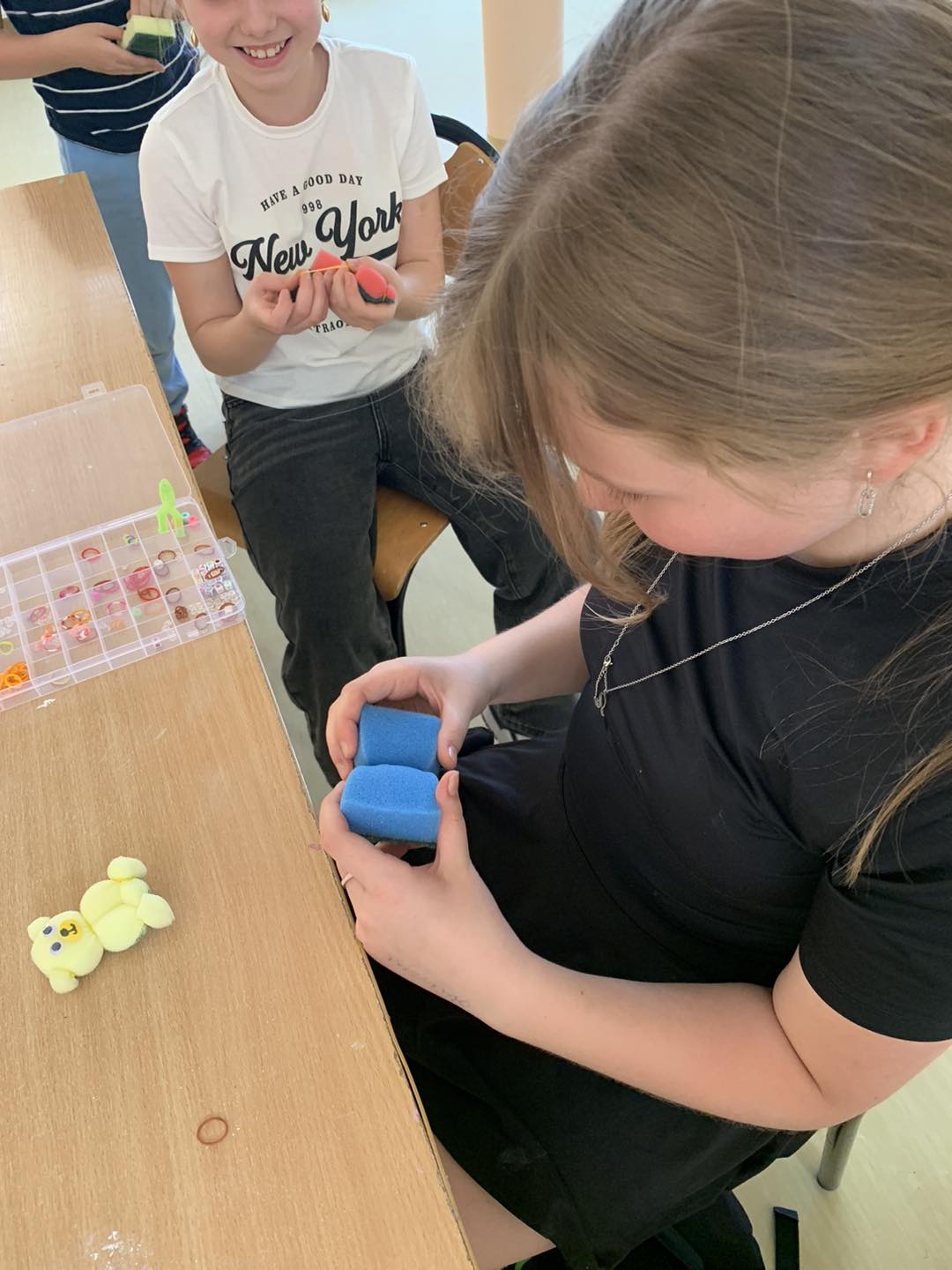 499760010 589475044164896 2522642586656281544 N