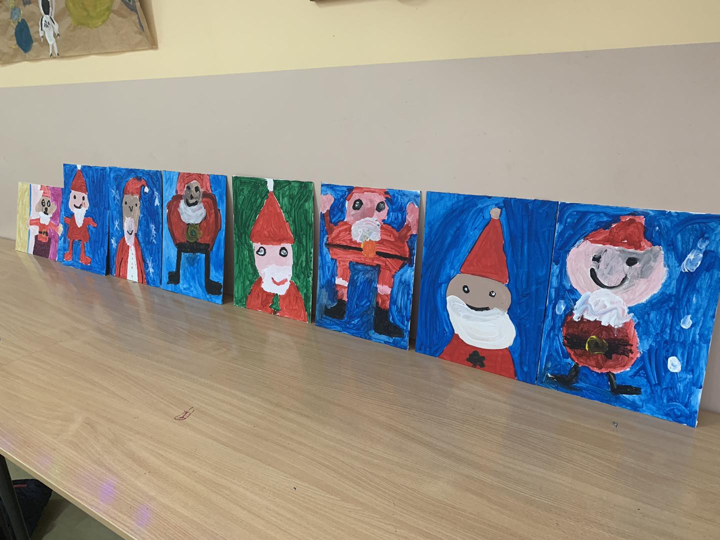 Mikołajowe portrety na świetlicy