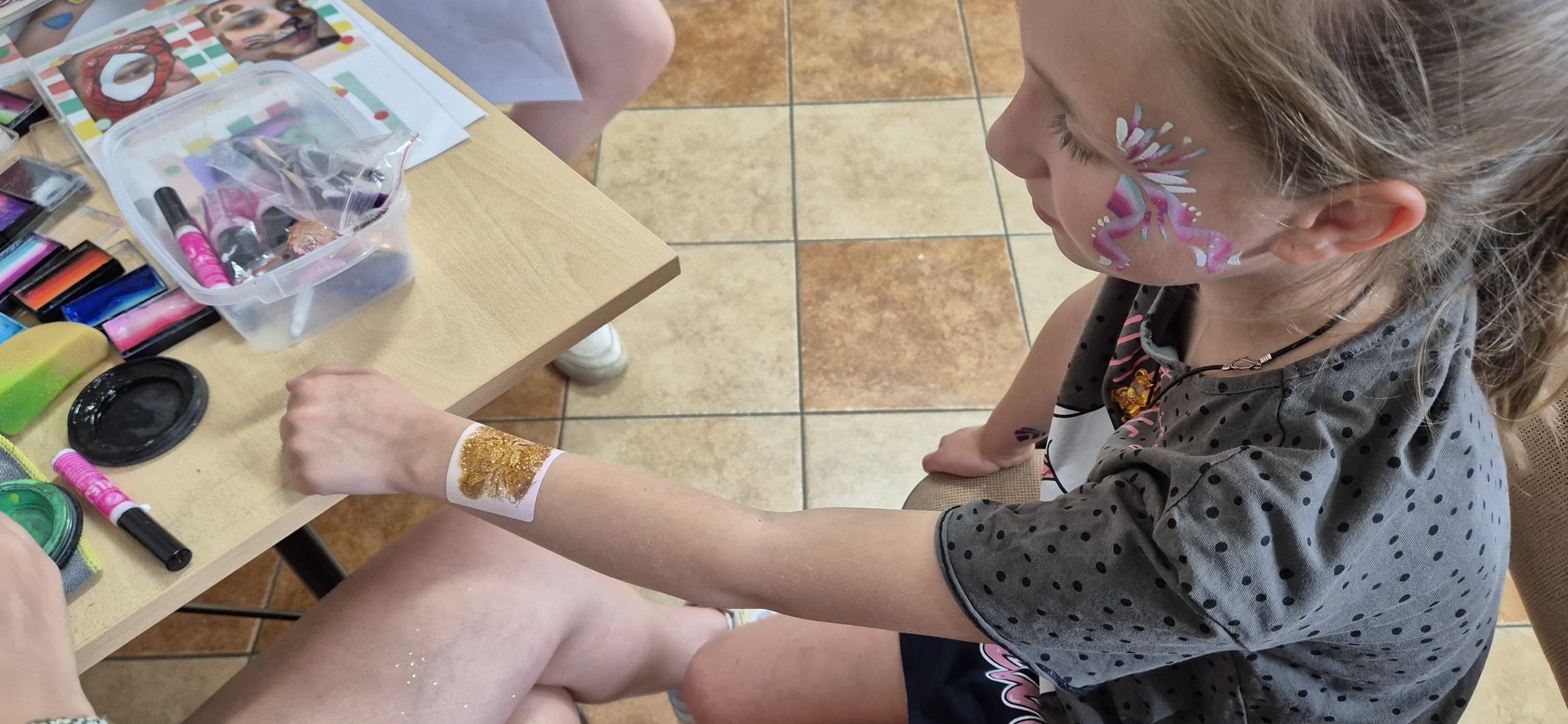 503641894 1097367795764893 2136934973733208435 N