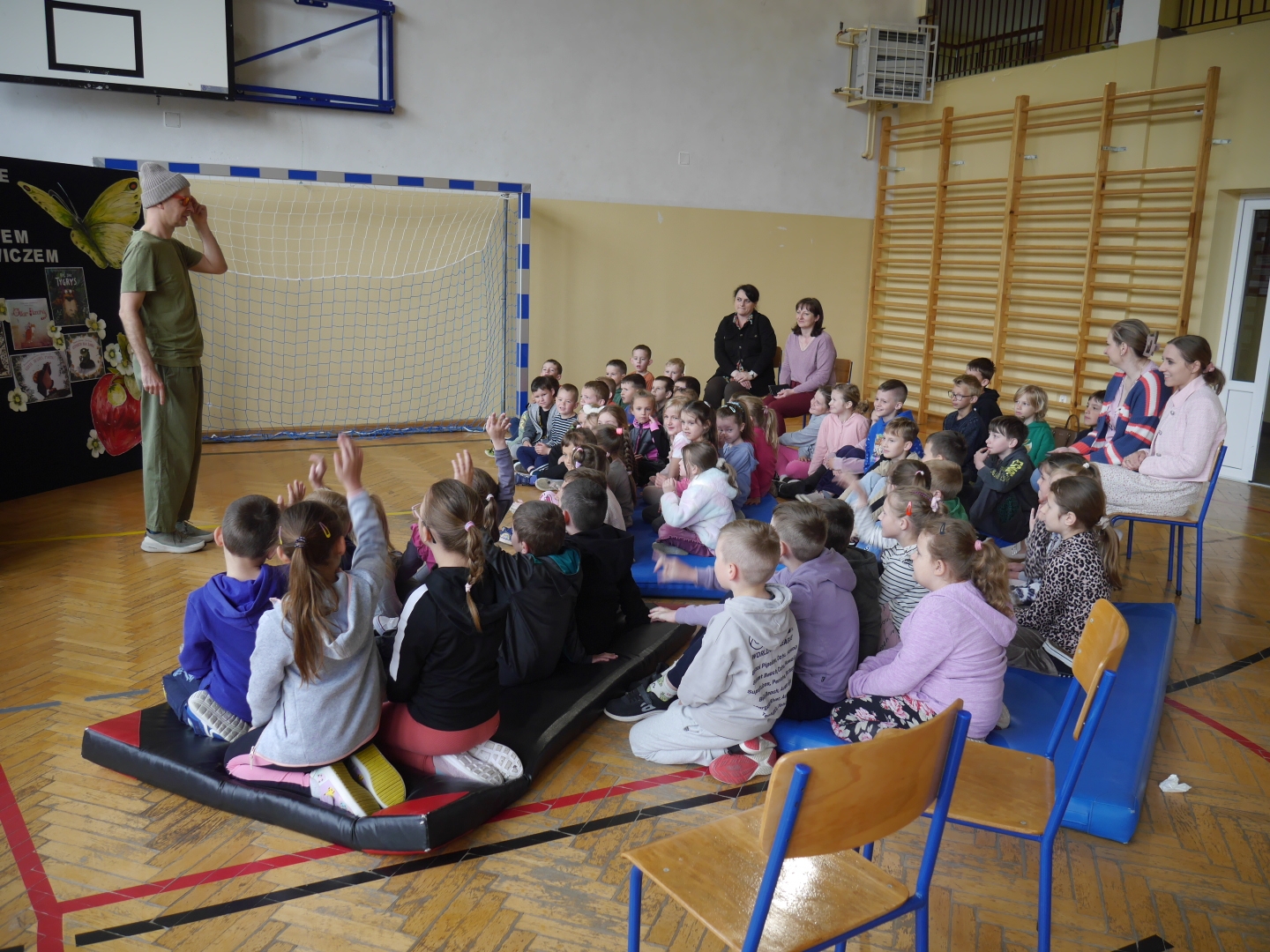 499784749 1159394459321380 2846736130096321892 N