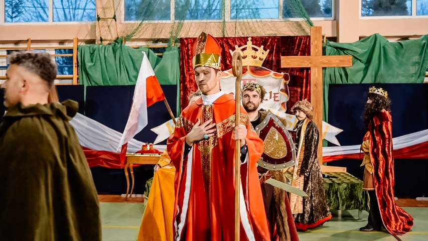 11 Listopada 2025 99